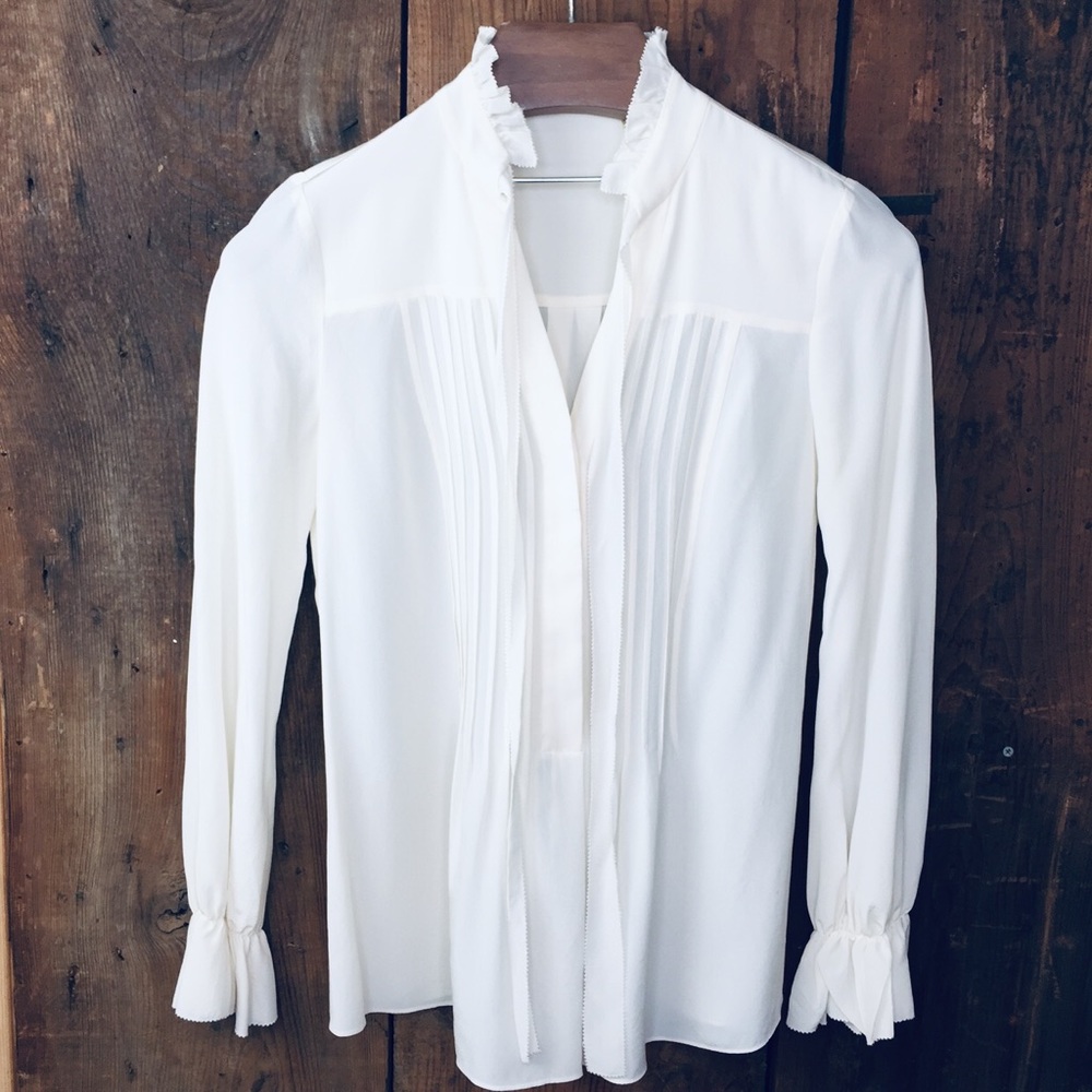 Elie Tahari 100% silk blouse XS Ivory